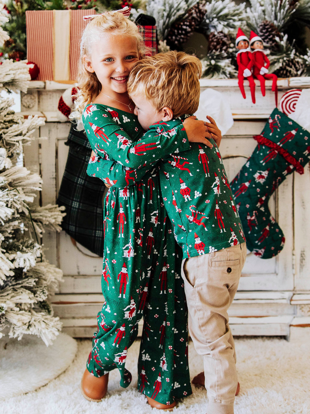 Leggy Romper - Elves Print Lined Bodice Scoop Back Pockets