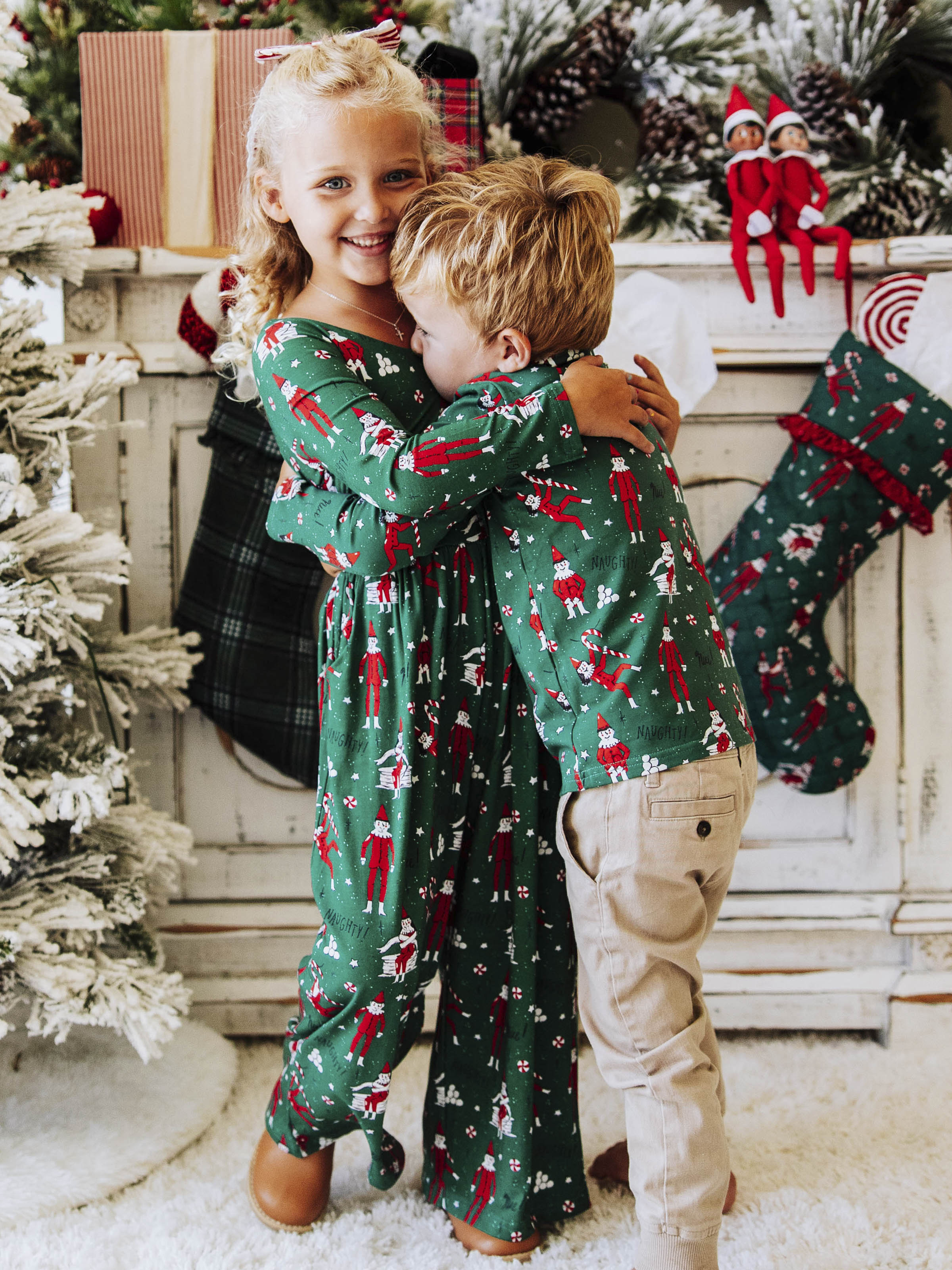 Leggy Romper - Elves Print Lined Bodice Scoop Back Pockets