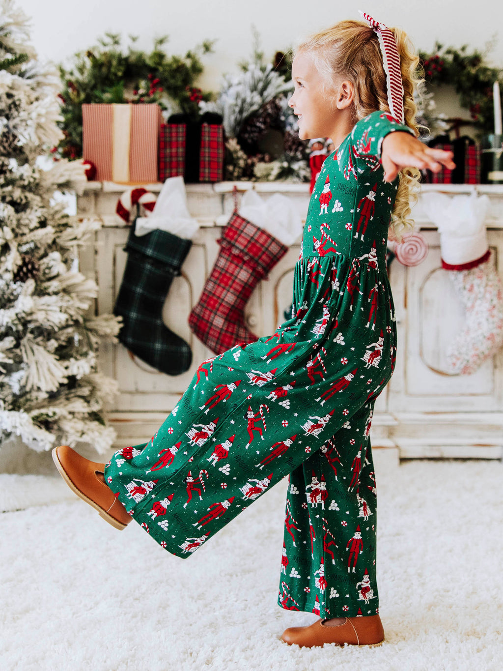 Leggy Romper - Elves Print Lined Bodice Scoop Back Pockets