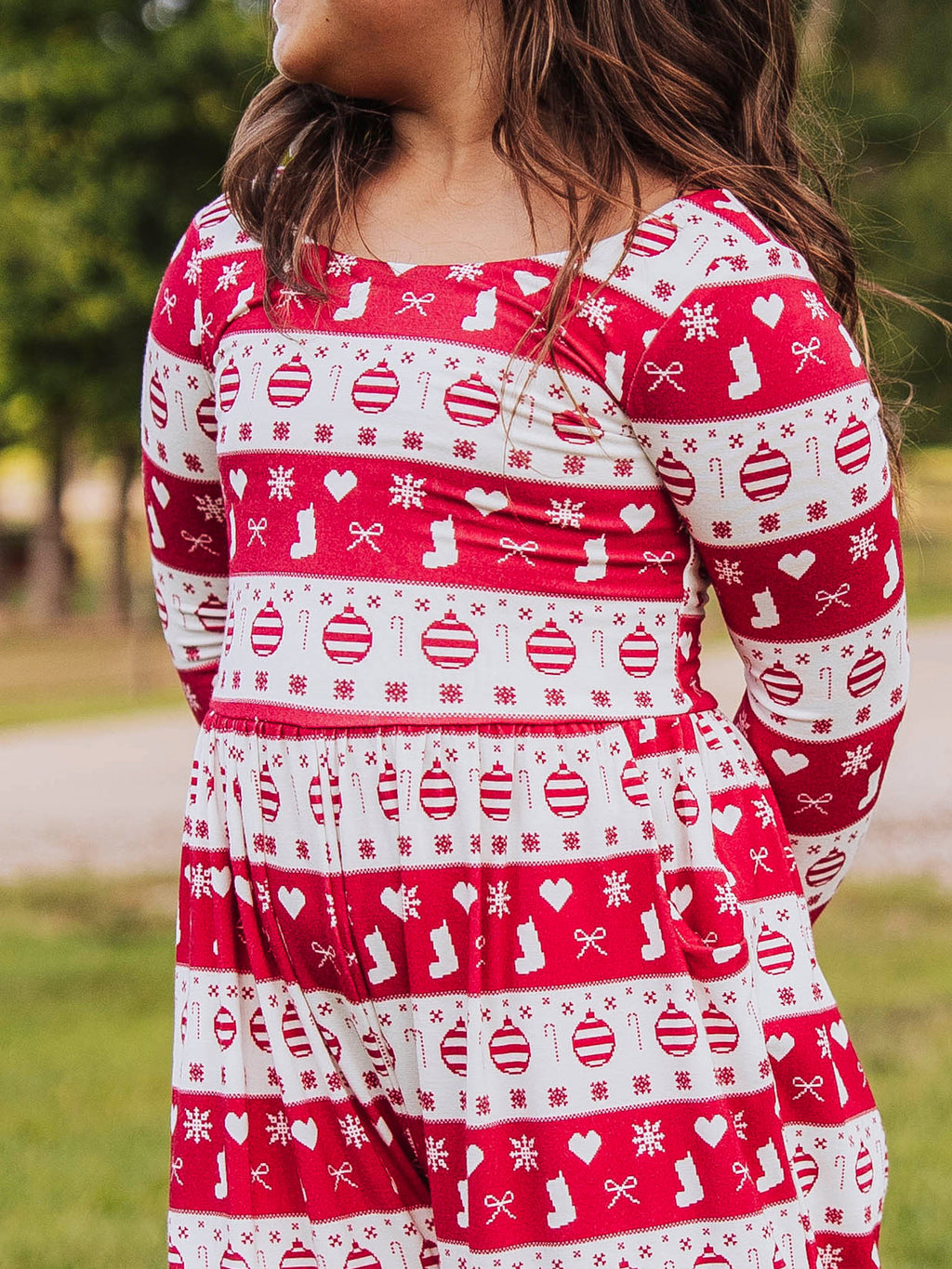 Leggy Romper - Ornaments and Bows Lined Scoop Back Pockets