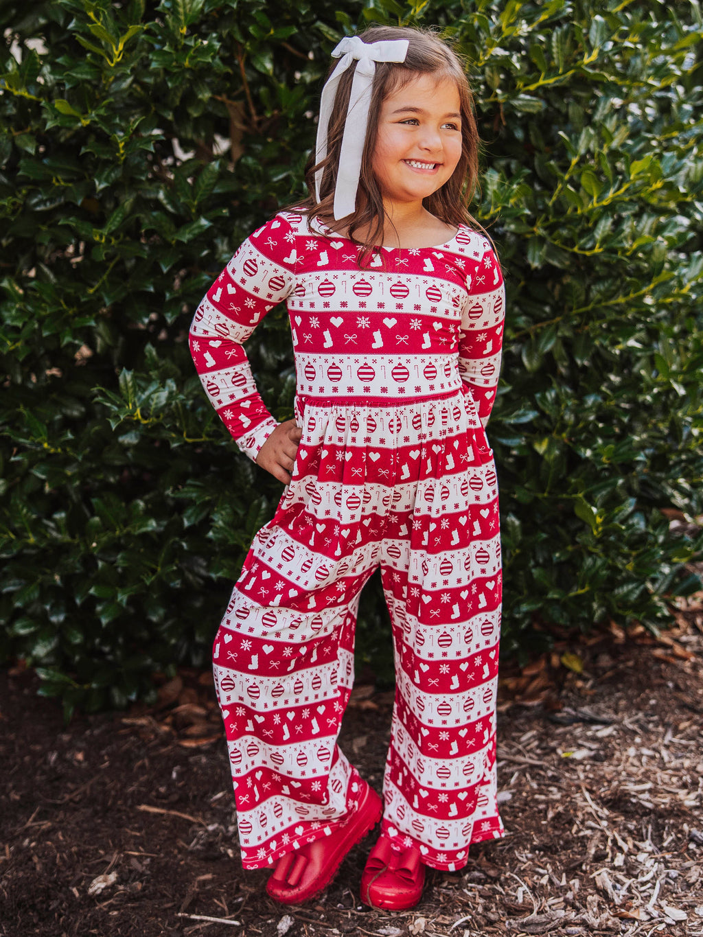 Leggy Romper - Ornaments and Bows Lined Scoop Back Pockets